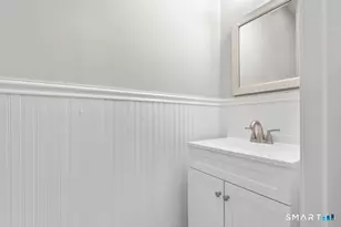 815 S Pine Creek Rd, Fairfield, CT 06824 - Photo 10