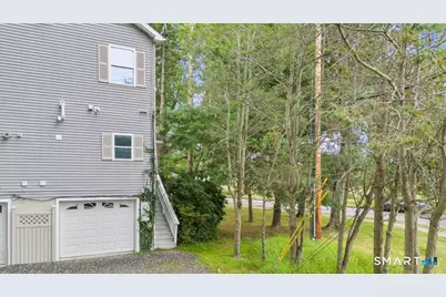 815 South Pine Creek Road, Fairfield, CT 06824 - Photo 2