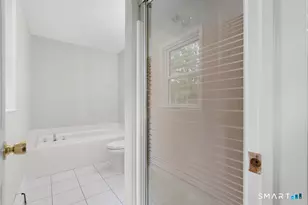 815 S Pine Creek Rd, Fairfield, CT 06824 - Photo 22