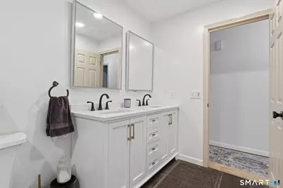 4 Rosewood Court, Naugatuck, CT 06770 - Photo 14