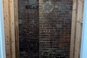 15 Huntington St, New London, CT 06320 - Photo 8