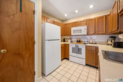 482 Lake Avenue #20, Bristol, CT 06010 - Photo 10