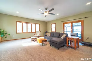 183 Aston Ln, Middletown, CT 06457 - Photo 8