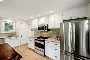 16 N Main St, Essex, CT 06442 - Photo 22