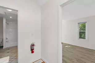 58 Edgewood Ave, New Haven, CT 06518 - Photo 22