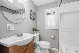 3 Hine St, Seymour, CT 06483 - Photo 14