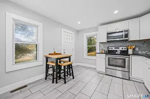 3 Hine St, Seymour, CT 06483 - Photo 10