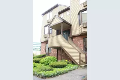 8 Oakwood Avenue #APT C3, Norwalk, CT 06850 - Photo 2