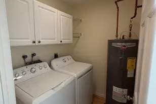 8 Oakwood Ave, Norwalk, CT 06850 - Photo 10