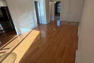 8 Oakwood Ave, Norwalk, CT 06850 - Photo 4