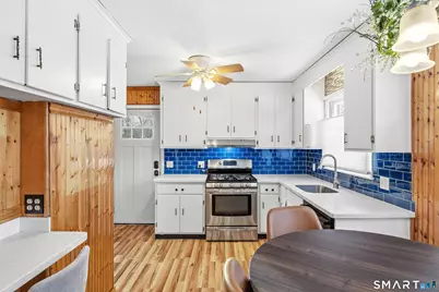 12 Beach Park Road, Clinton, CT 06413 - Photo 14