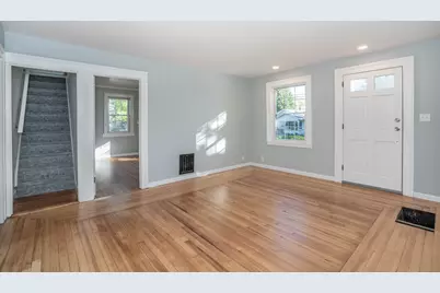 11 Eleanor Place, Newington, CT 06111 - Photo 4