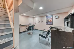 125 Newfield Ave, Hartford, CT 06106 - Photo 24