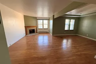 16 Townley St, Hartford, CT 06105 - Photo 4