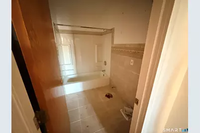 16 Townley Street #C3, Hartford, CT 06105 - Photo 10