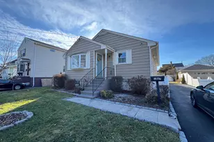 1867 Broadbridge Ave, Stratford, CT 06614 - Photo 1