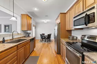 9 Green Briar Dr, Suffield, CT 06078 - Photo 20