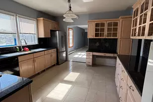 552 Franklin Ave, Hartford, CT 06114 - Photo 1