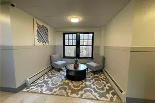 213 Golden Hill St, Bridgeport, CT 06604 - Photo 4