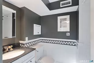 135 Comstock Hill Rd, New Canaan, CT 06840 - Photo 18