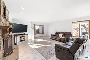 14 Plymouth Ave, Norwalk, CT 06851 - Photo 8