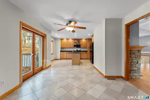 72 Congress Ave, Shelton, CT 06484 - Photo 10