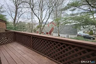 25 Stanley St, West Hartford, CT 06107 - Photo 16