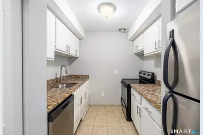 25 Stanley Street #B6, West Hartford, CT 06107 - Photo 10