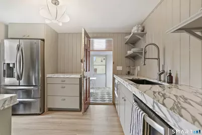 671 Fairview Avenue, Bridgeport, CT 06606 - Photo 12