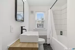 671 Fairview Ave, Bridgeport, CT 06606 - Photo 16