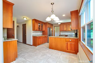 28 Somerset Drive, Windsor, CT 06095 - Photo 6