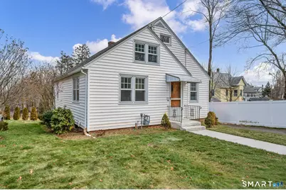 32 Silver Street, Meriden, CT 06450 - Photo 2