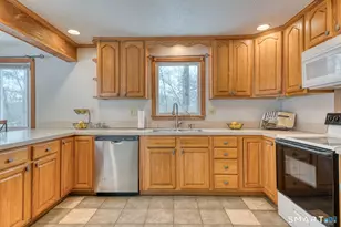 87 Hilltop Rd, Windsor, CT 06095 - Photo 12