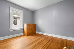 30 Clark St, Ansonia, CT 06401 - Photo 16