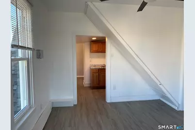 26 Prospect Street #9, New London, CT 06320 - Photo 4