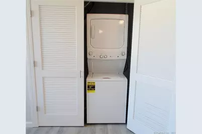 2838 Fairfield Avenue #103, Bridgeport, CT 06605 - Photo 8