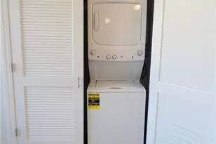 2838 Fairfield Ave, Bridgeport, CT 06605 - Photo 8