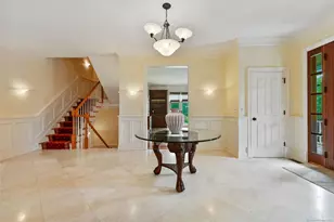 2 Longwood Dr, Redding, CT 06896 - Photo 8