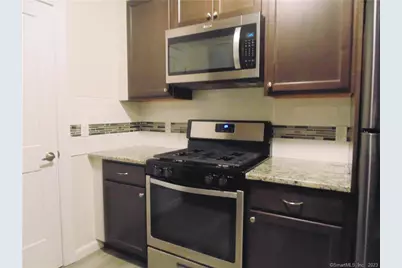 2838 Fairfield Avenue #204, Bridgeport, CT 06605 - Photo 6
