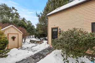 25 Fowler St, Salisbury, CT 06068 - Photo 4