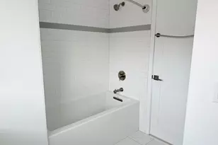 40 Montoya Dr, Branford, CT 06405 - Photo 8