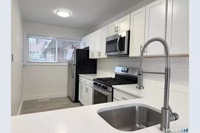 40 Montoya Drive #40, Branford, CT 06405 - Photo 2