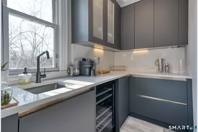 15 Warrenton Avenue, Hartford, CT 06105 - Photo 16