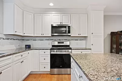 446 Hammerstone Lane #B, Stratford, CT 06614 - Photo 10