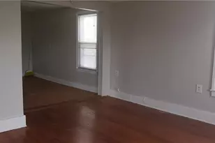 25 South End Rd, East Haven, CT 06512 - Photo 2