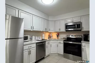 22 Radio Place #APT 5, Stamford, CT 06906 - Photo 1