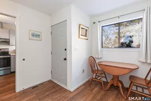9 Highpoint Ct, Woodbury, CT 06798 - Photo 2