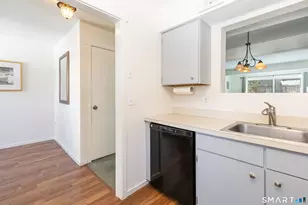 9 Highpoint Ct, Woodbury, CT 06798 - Photo 10