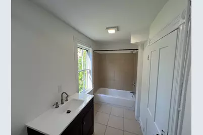 131 Montowese Street #B, Branford, CT 06405 - Photo 10