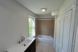 131 Montowese St, Branford, CT 06405 - Photo 10